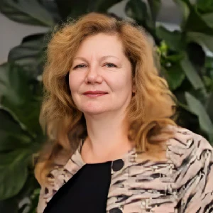 Roxana Belciu-Kerns , Amarastesia, USA